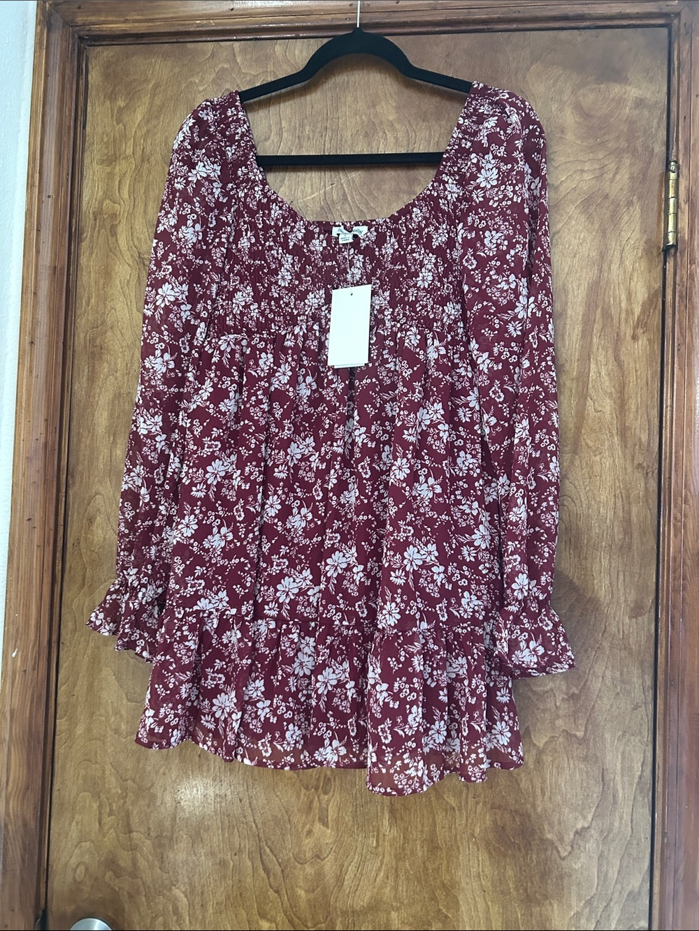 Scoop-Neck Floral Peasant Blouse in Burgundy